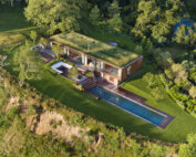 Peconic House near New York